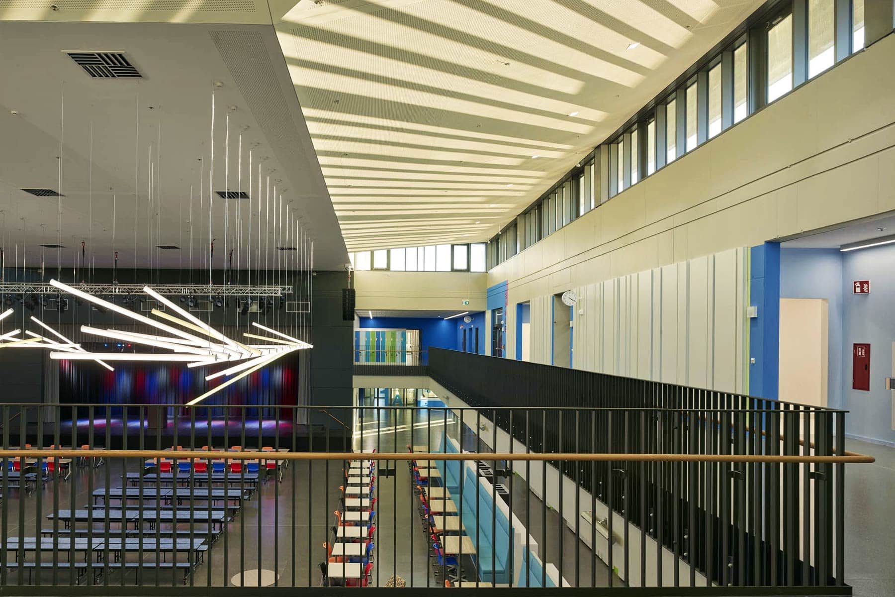 Highschool Sgangdahlem Aula Galerie