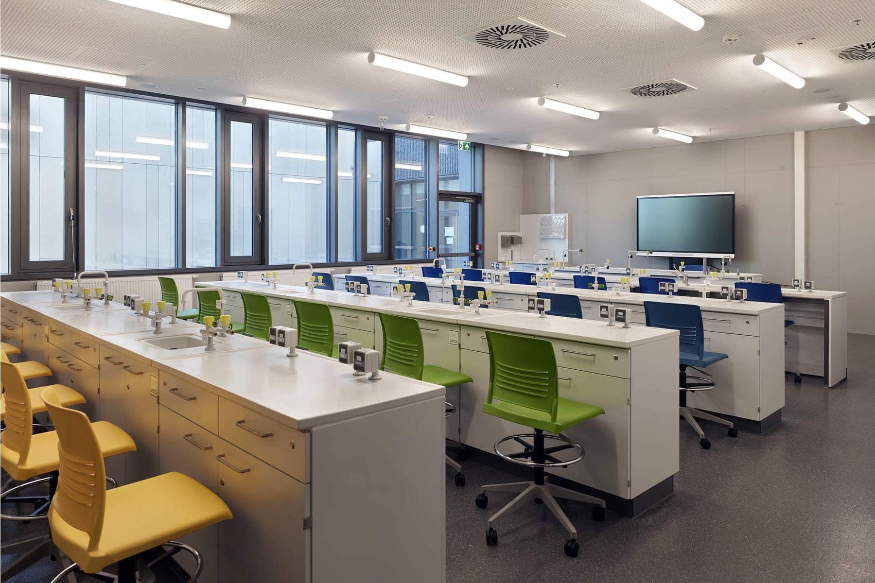 Highschool Sgangdahlem Chemieraum